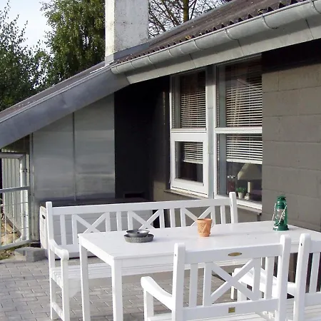 Hébergement de vacances 6 Person Holiday Home In Allingabro Allingåbro